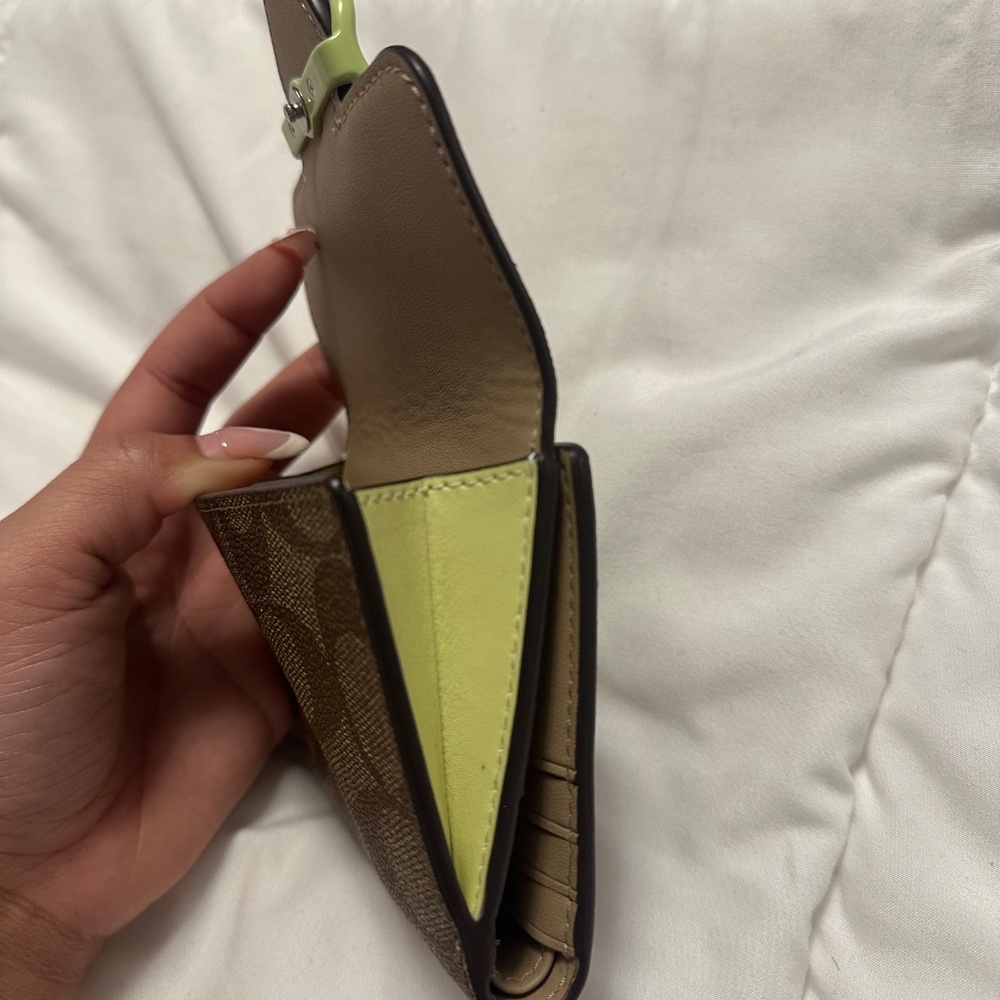 Coach Wallet - Picture 4 of 4